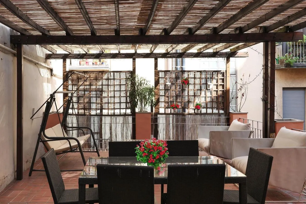 Apartment Elegant Terrace Suite Milan Italy