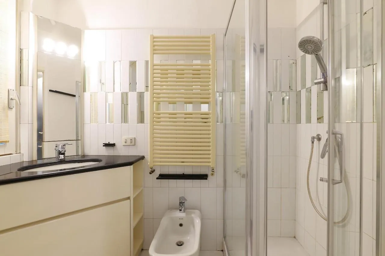 Apartment Elegant Terrace Suite Milan Italy