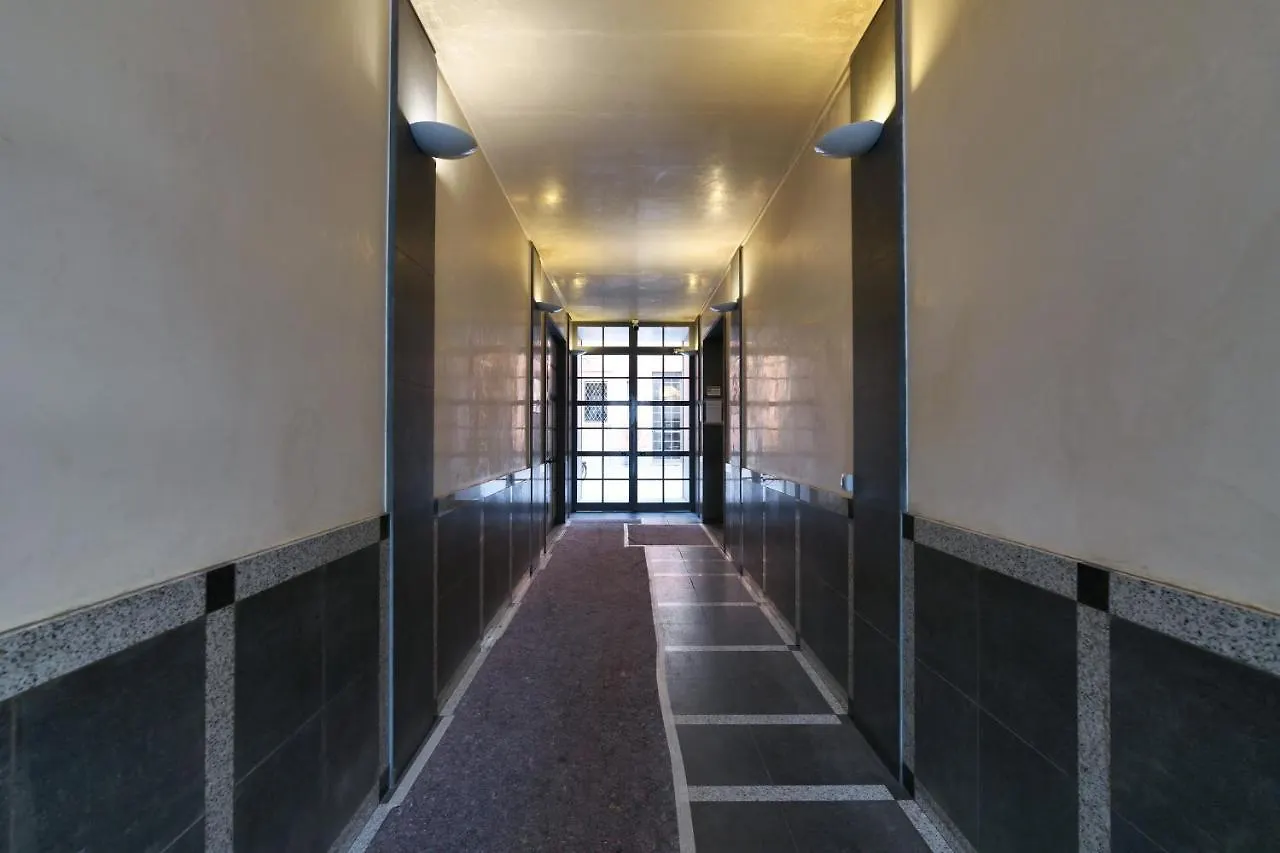 Apartment Elegant Terrace Suite Milan
